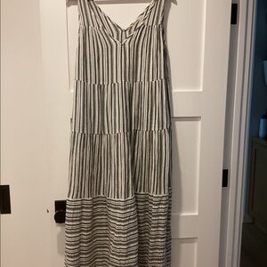 Marine Layer Corinne double cloth Maxi dress - L